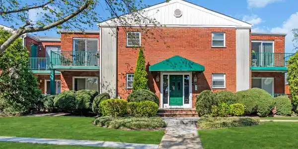 65 Cedar Avenue Unit A17