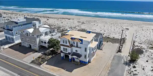 Image 3: 5909 Ocean Blvd. (4)
