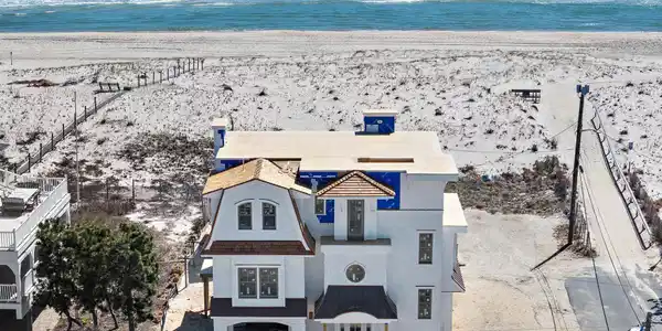 Image 4: 5909 Ocean Blvd. (14)