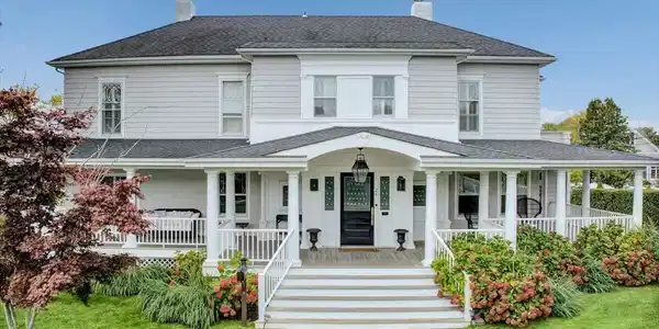 26 River Avenue