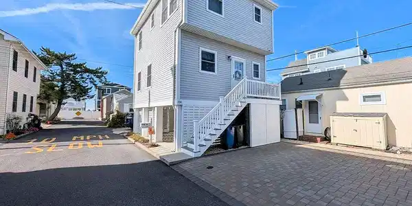 104 W Shore Way