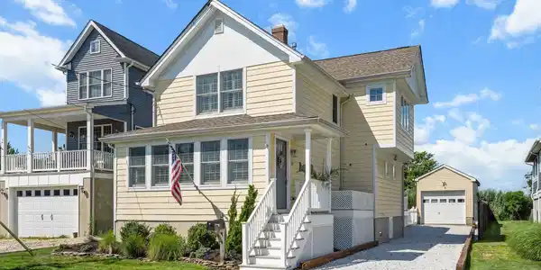 38 Riverdale Avenue
