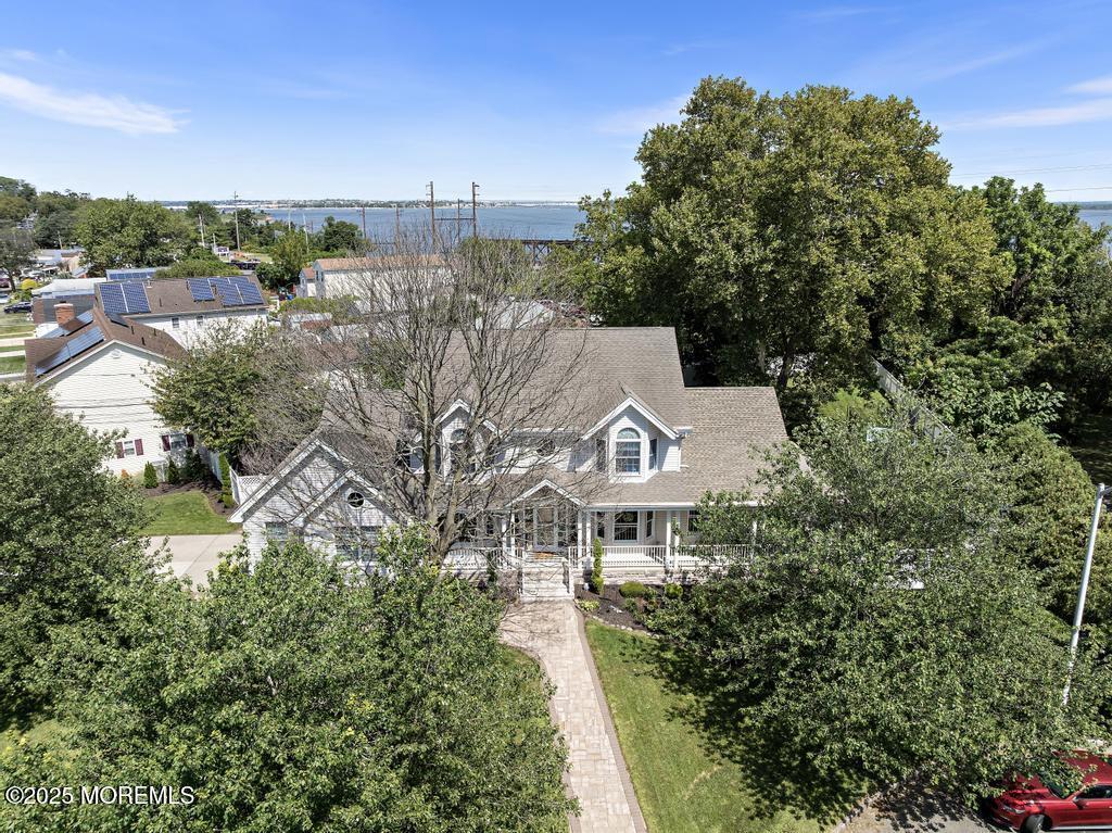 Image 3: 99 Morgan Ave (16)