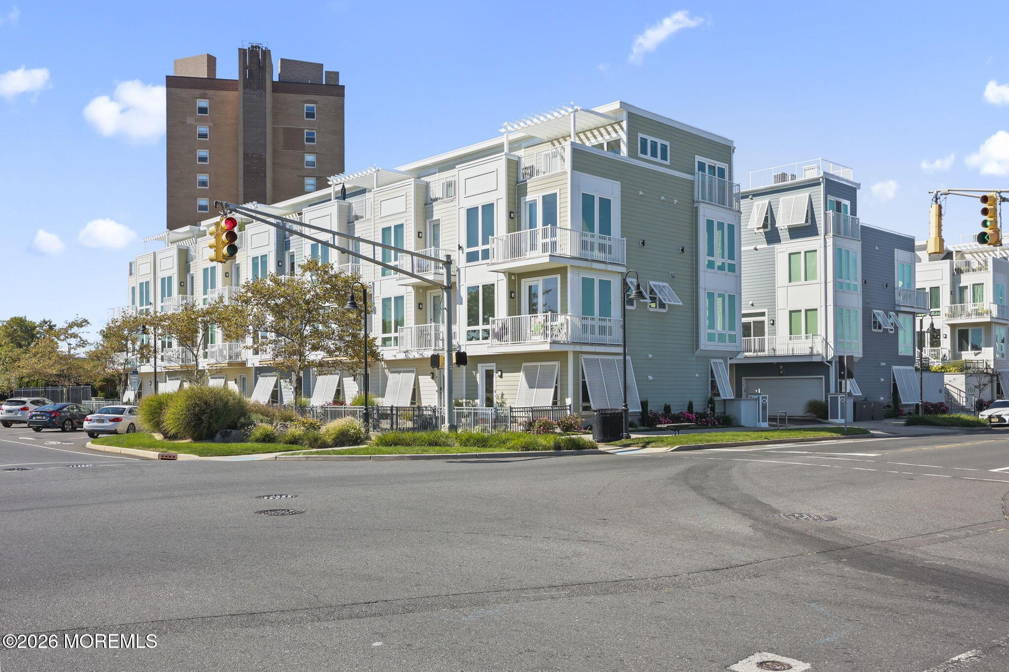 Image 2: 6-web-or-mls-LPM_0251