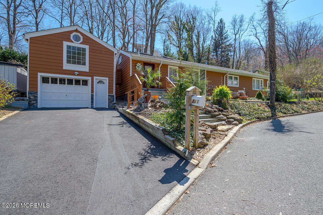 Image 2: Detached Garage