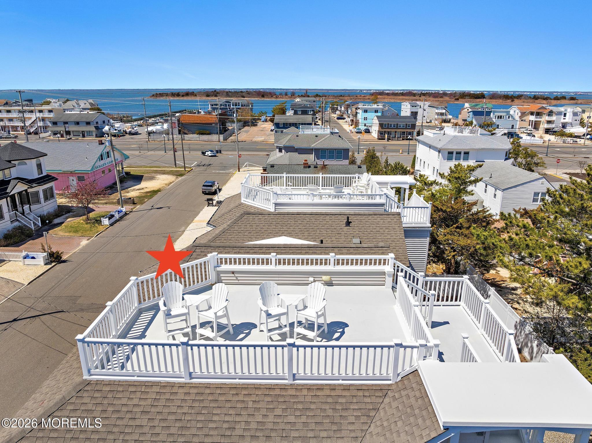 Image 4: Bayviews!