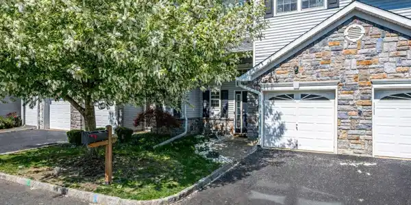 18 Hanna Lane