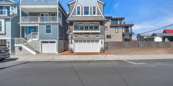 255 1st Avenue