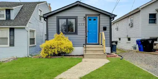 117 Burlington Avenue