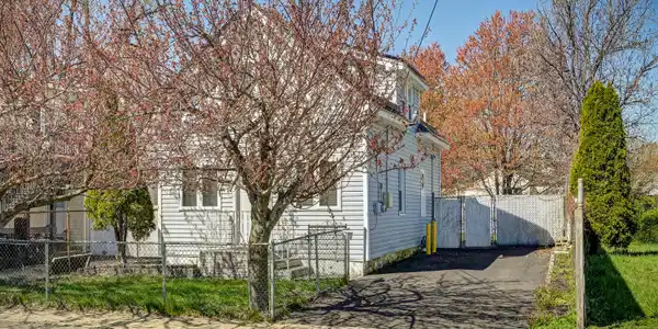 81 Ocean Avenue