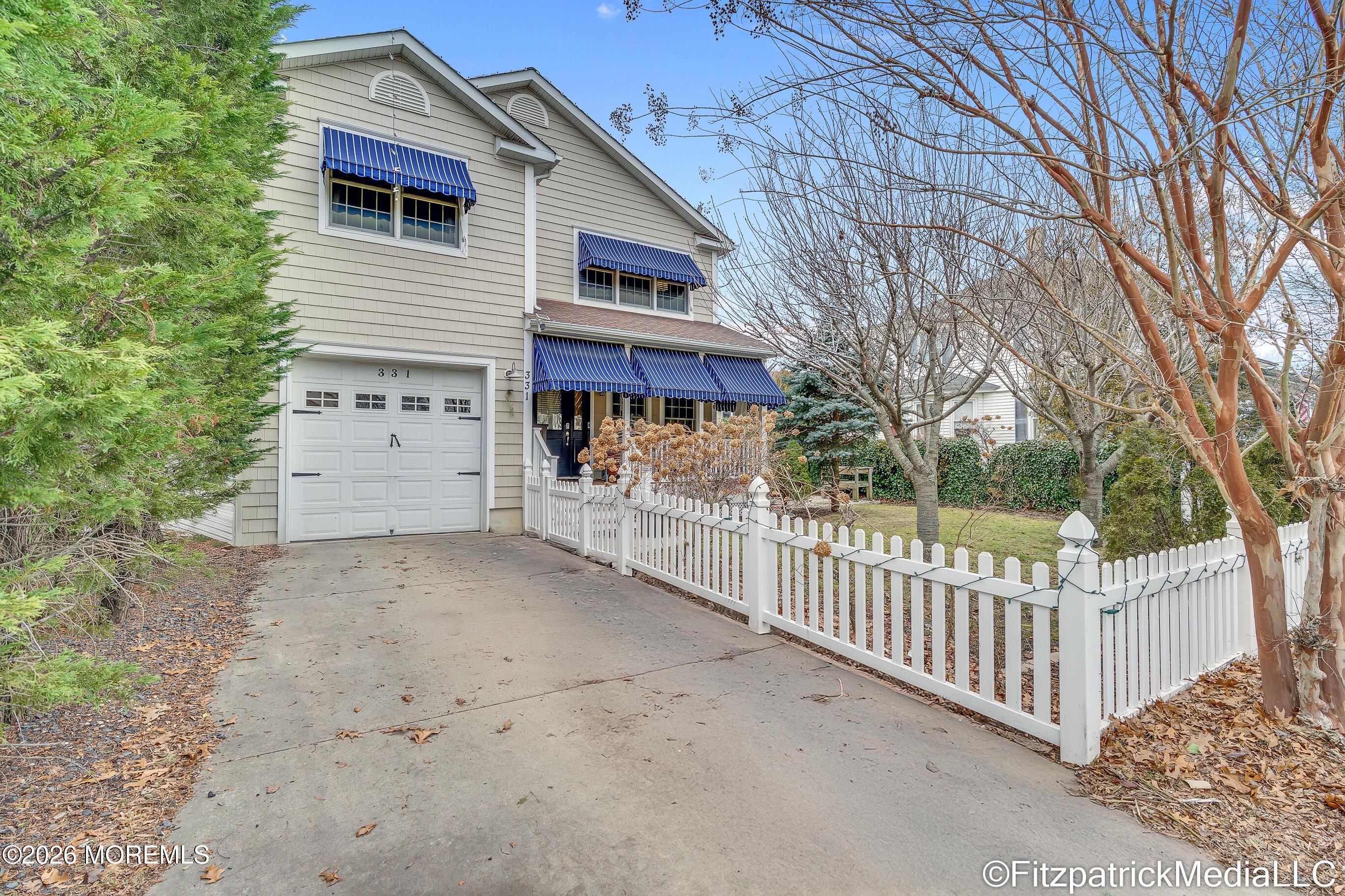 Image 2: Front pic 2