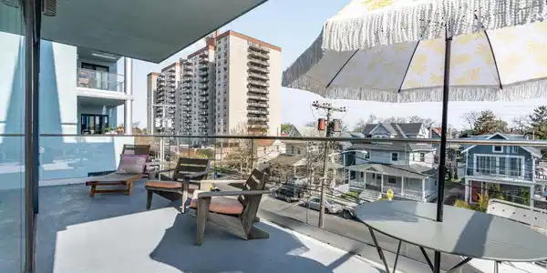 Image 2: Balcony