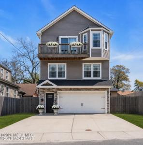 36 Woodside Avenue