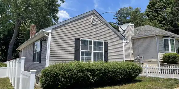 5 Hudson Avenue