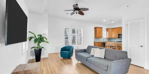 508 Monroe Avenue Unit 2R