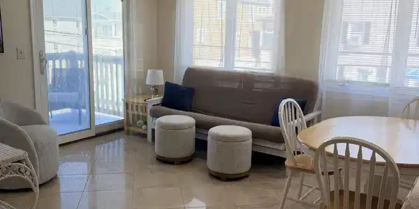 Image 3: Webster Dining Family Room