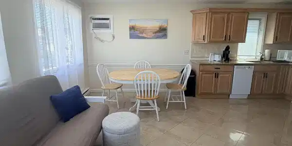 Image 4: Webster Dining Room