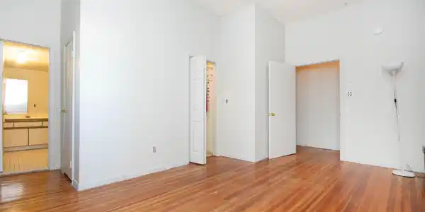 321 6th Avenue Unit 102