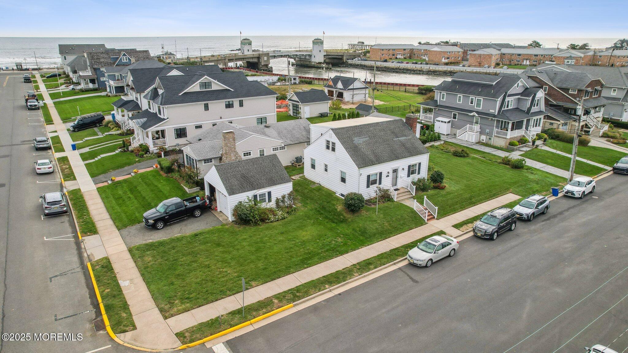 Image 2: 3-web-or-mls-VMD010Drone