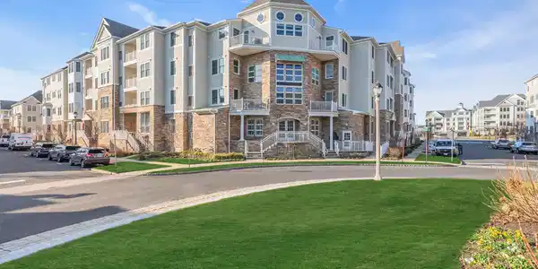 22 Cooper Avenue Unit 109