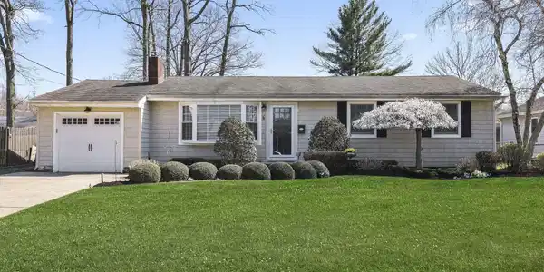 6 Asbury Avenue