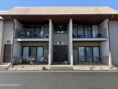330 Shore Drive Unit A8