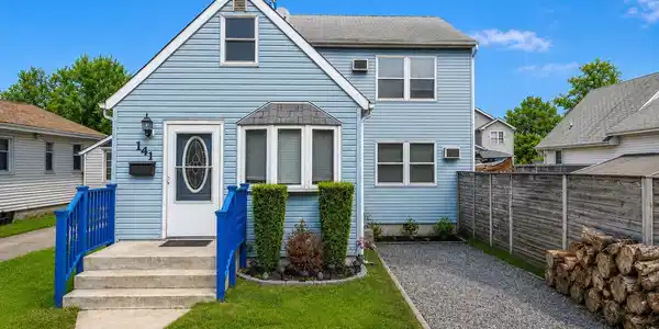 141 7th Street