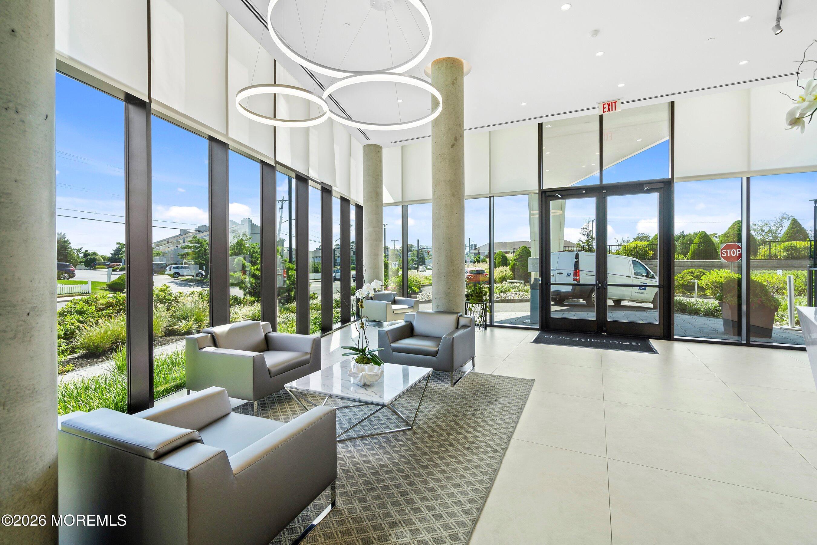 Image 4: 47-South Beach Lobby 3