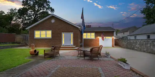 7 Octavia Place