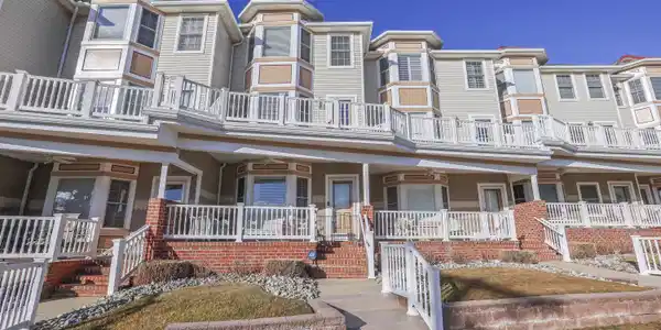 31 Pavilion Avenue