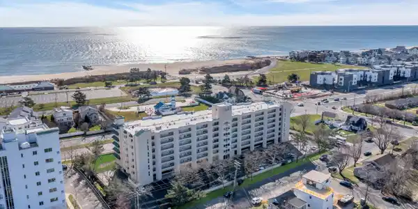 422 Ocean Boulevard N Unit 3D