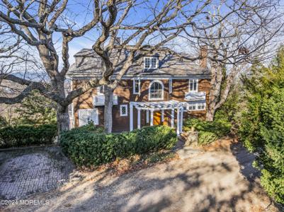 44 W Twin Road