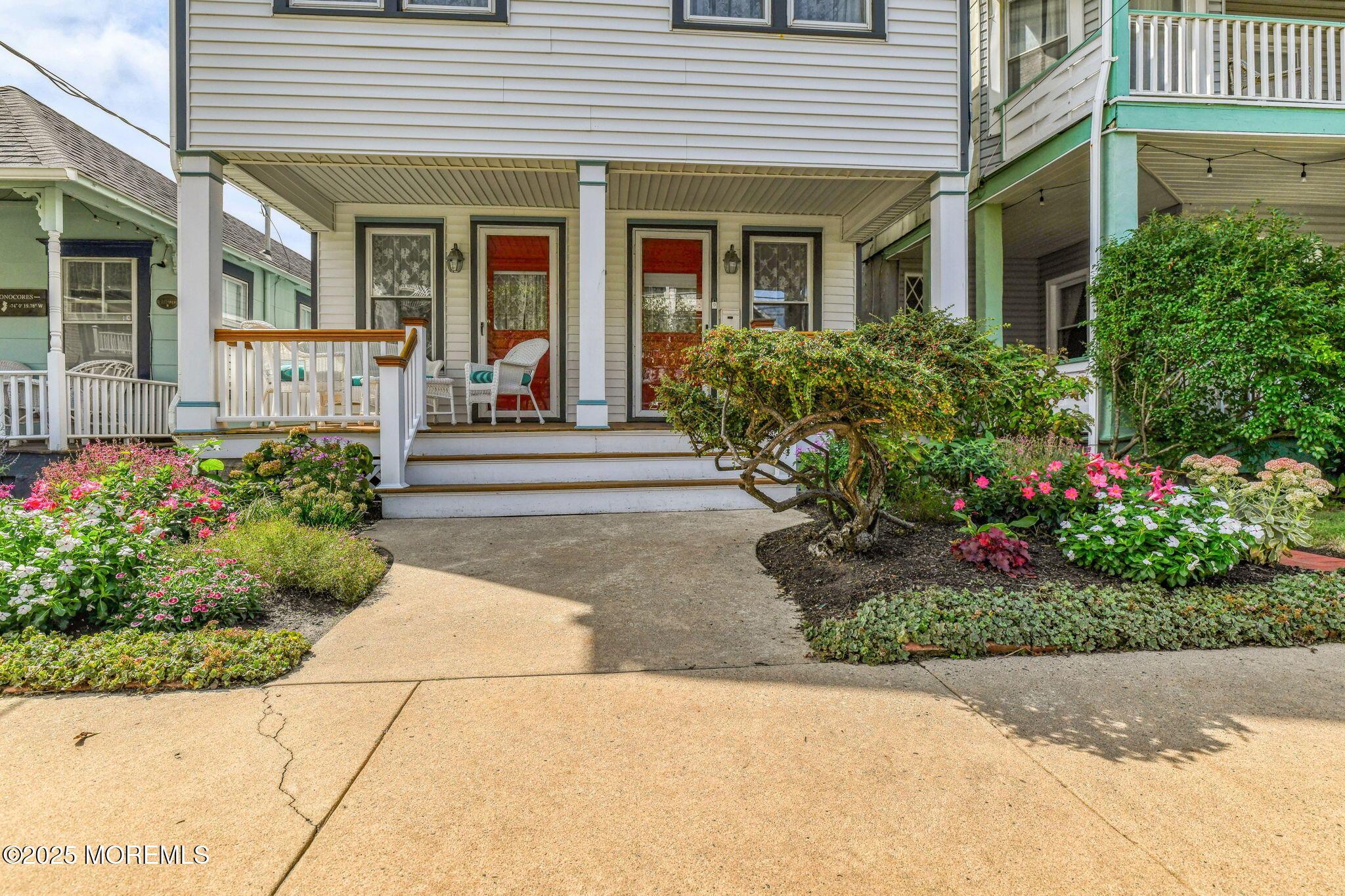 Image 4: 6-web-or-mls-DSC_8352_6