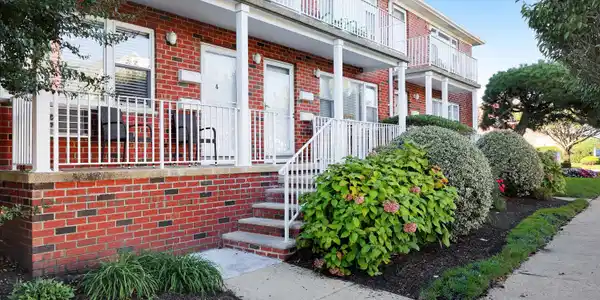 201 3rd Avenue Unit 4A