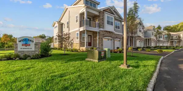 221 Brighton Avenue Unit 203