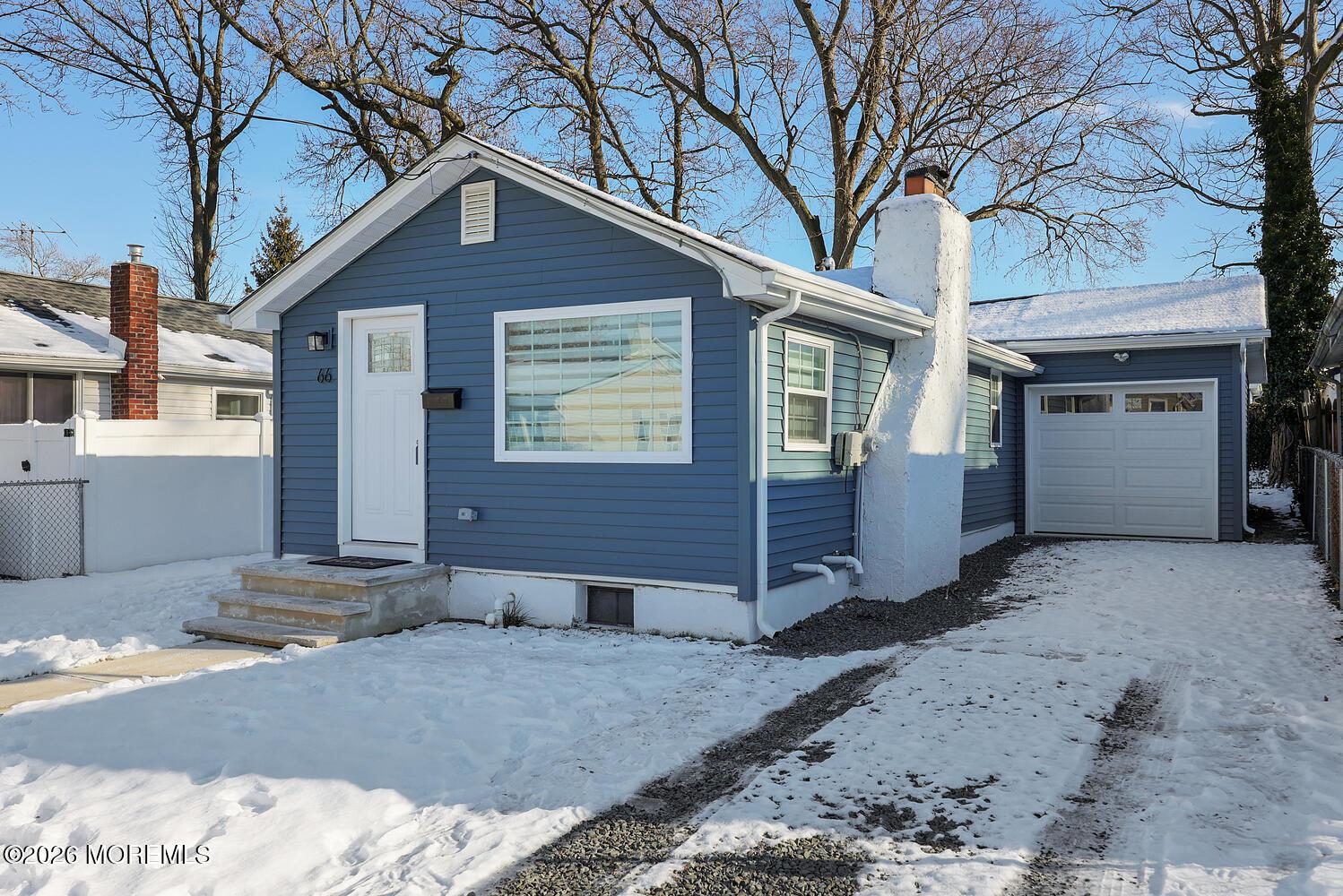 Image 3: 66 Pacific Blvd Keyport NJ-large-015-020