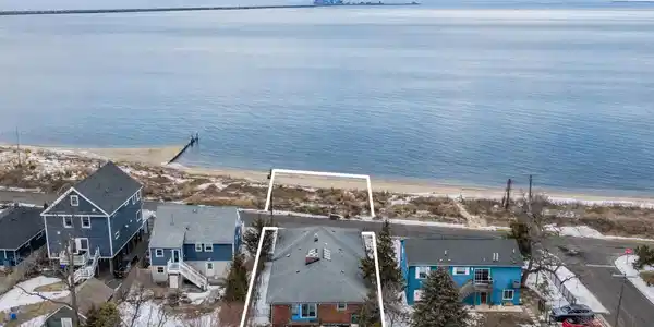 218 Beach Avenue
