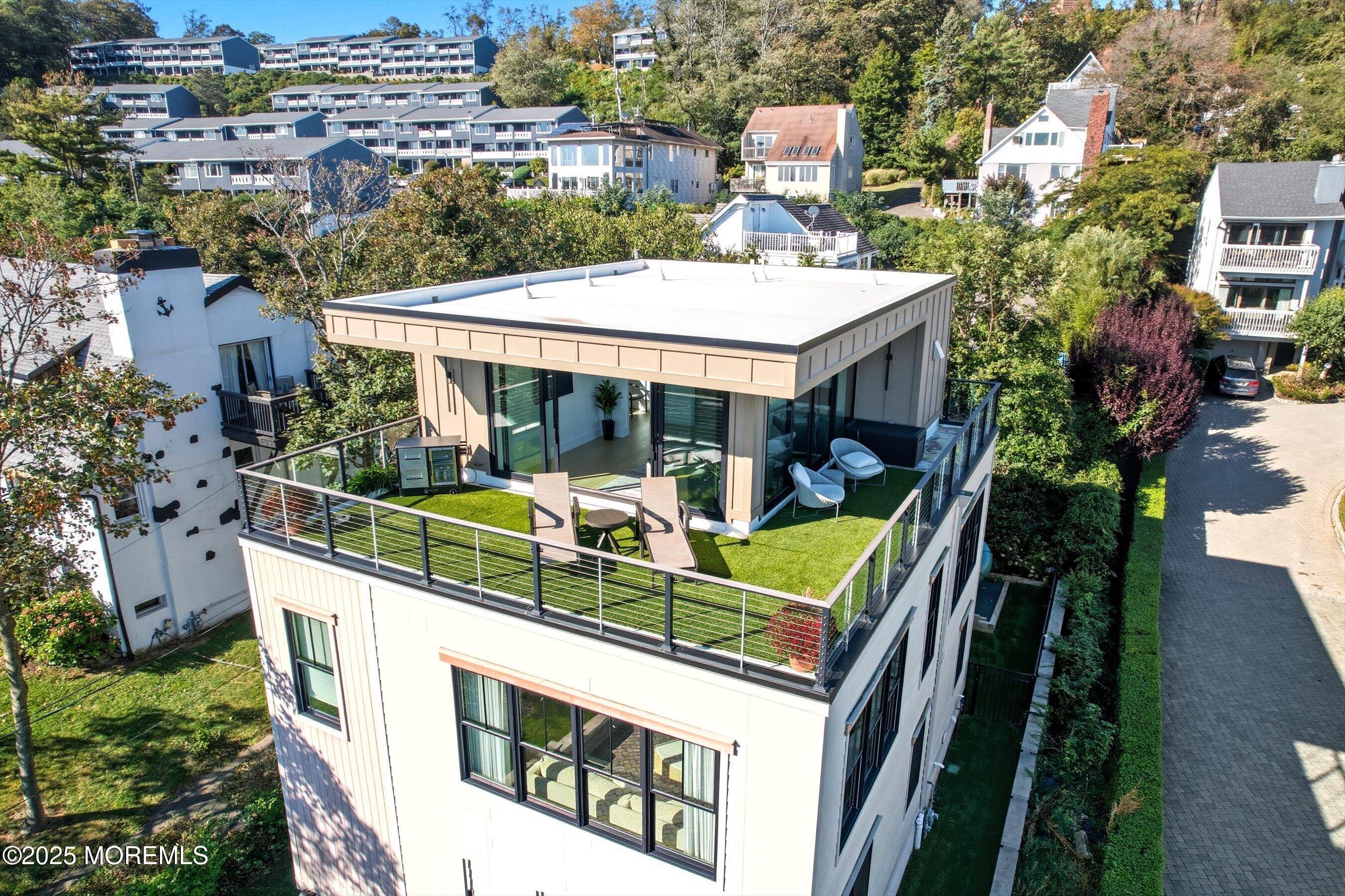 Image 1: 41-Balcony Aerial