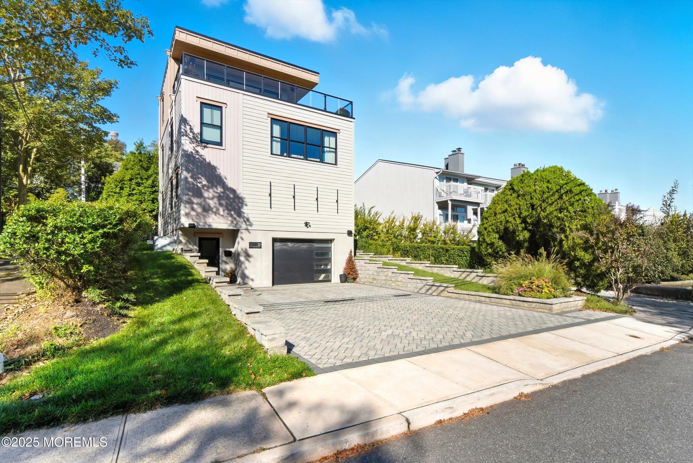 Image 3: 08-Front Left 1