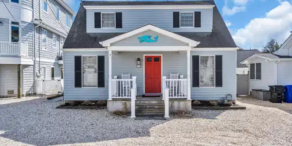 112 Neptune Court