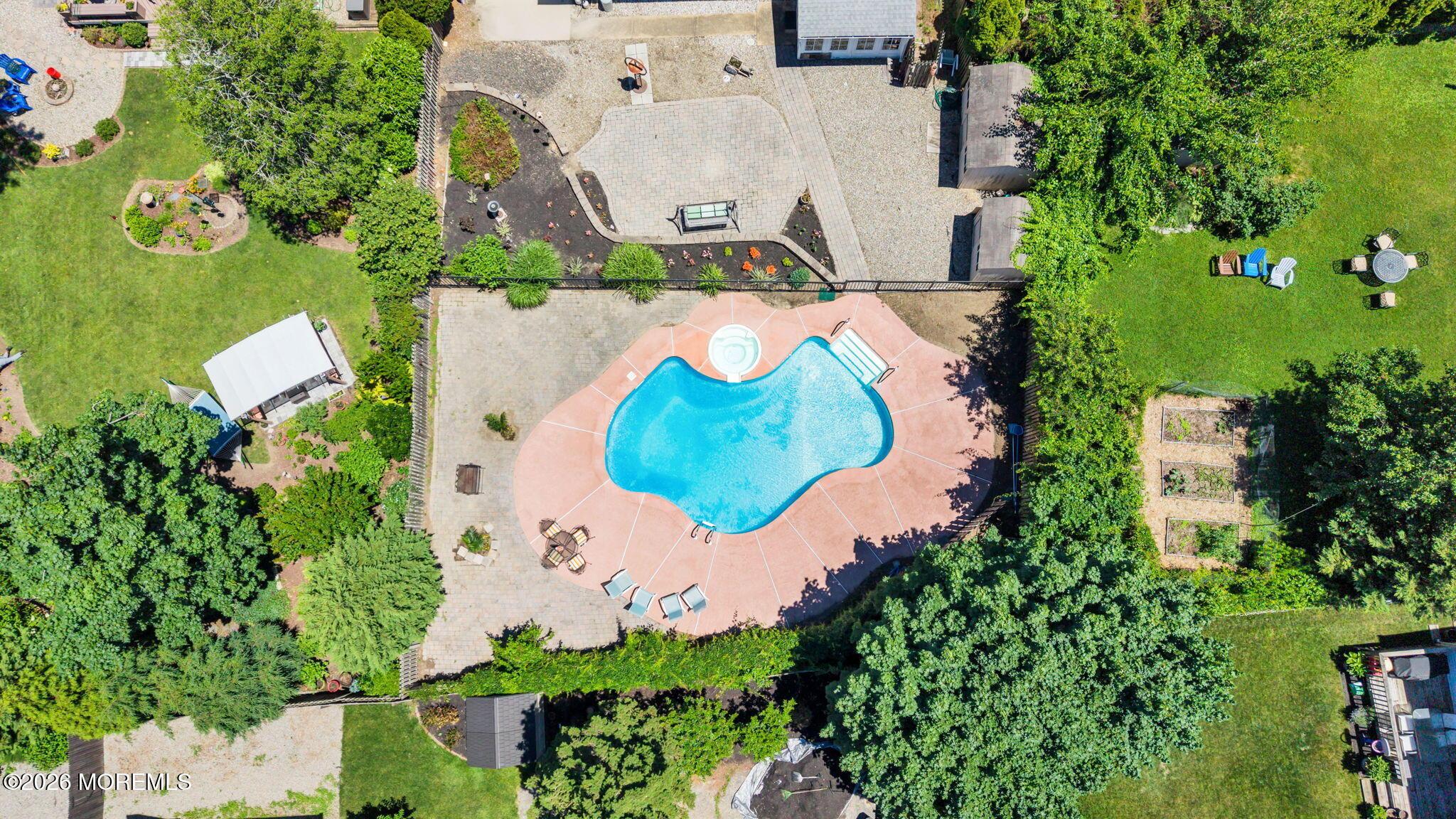 Image 4: 38-web-or-mls-DJI_20260616130750_0053_D