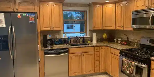 Image 4: 818Atlantickitchen