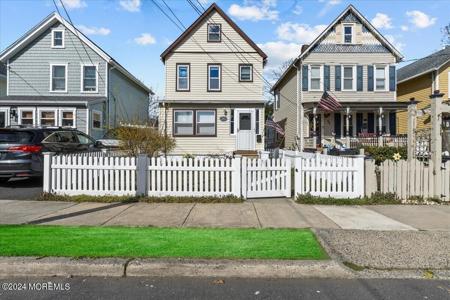 34 & 1/2 South Avenue