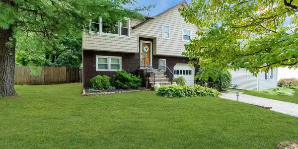 37 Delaware Avenue