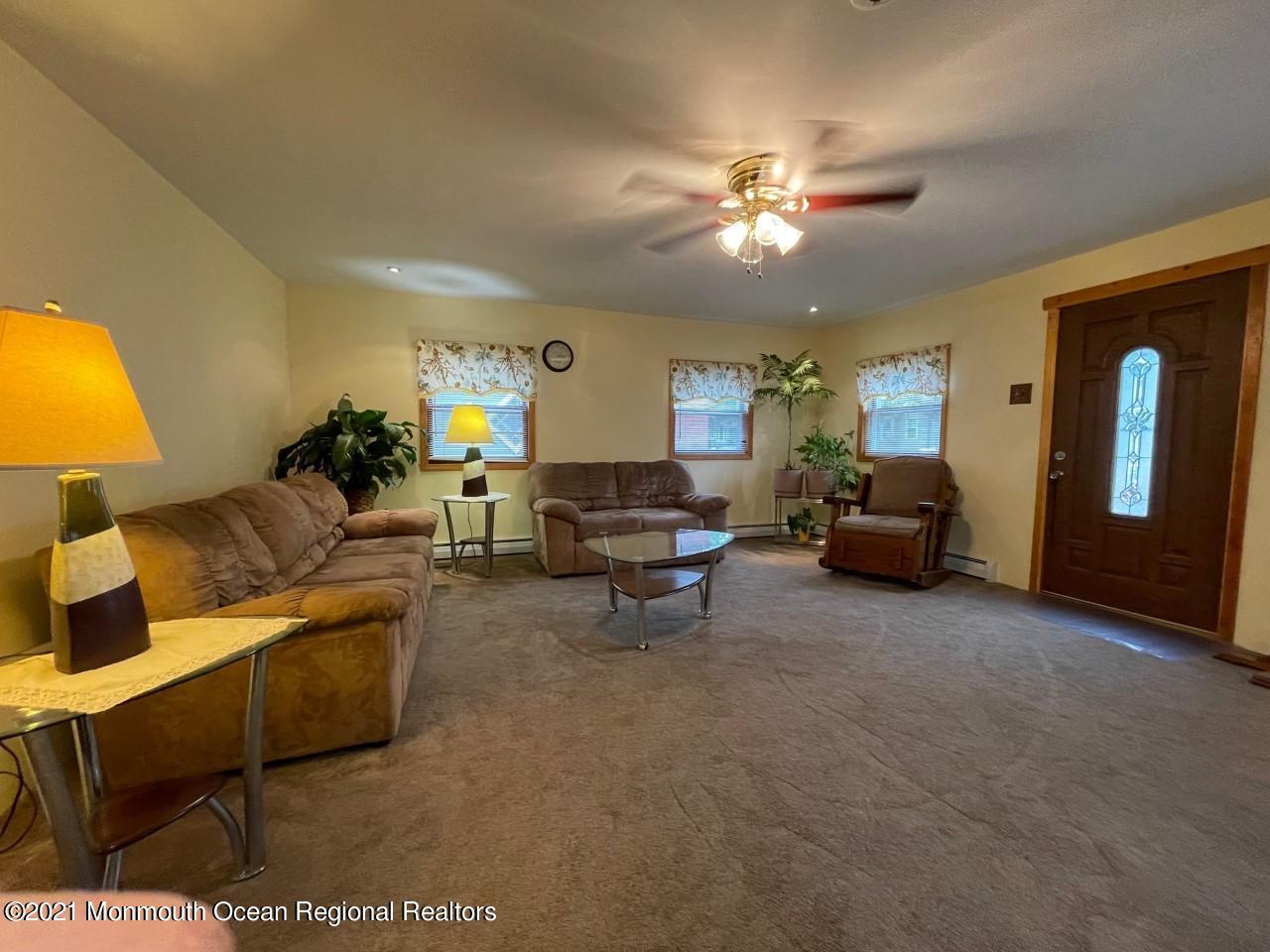 Image 2: living room 2