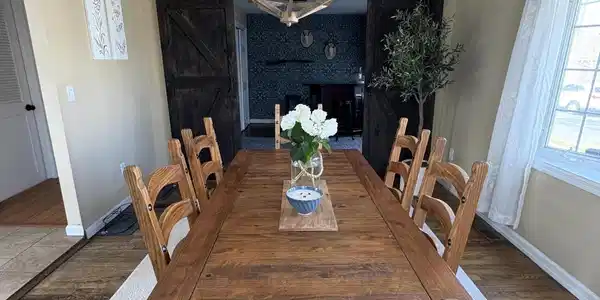 Image 4: Dining Room