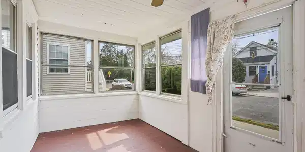 Image 2: 4-web-or-mls-DSC07737