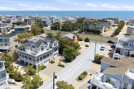 1082 Long Beach Boulevard
