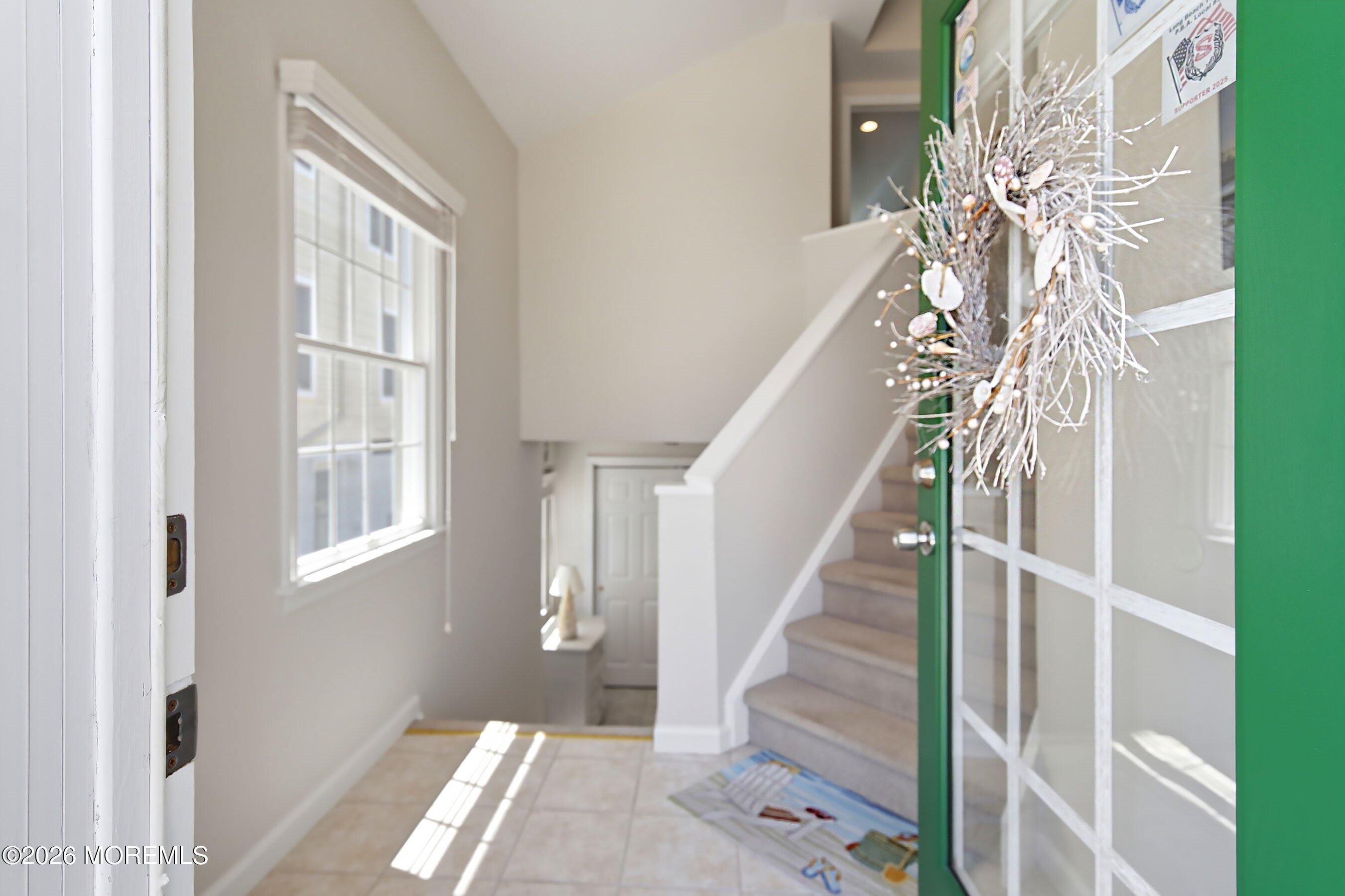 Image 3: 03-Foyer 1a - Copy