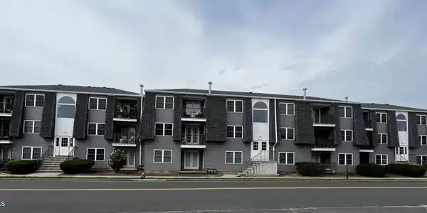 98 Beachway Avenue Unit 8
